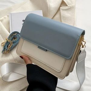 Contrast crossbody purse